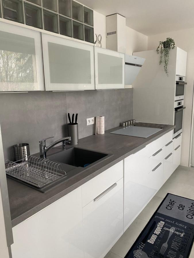 Apartman Nitra Bagian luar foto
