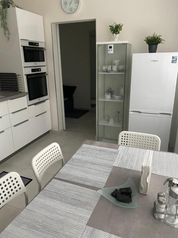 Apartman Nitra Bagian luar foto